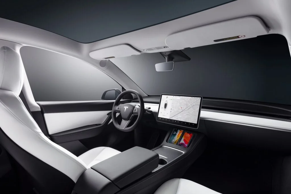 Electric SUVs USA Tesla Model Y Electric SUV dashboard