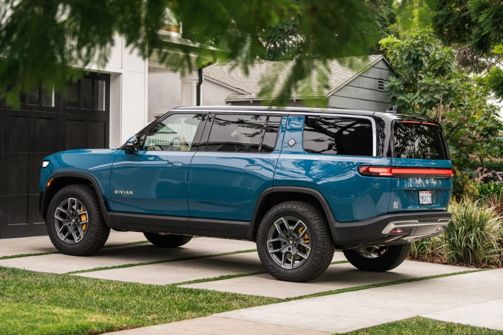 2022 Rivian R1S Electric SUV