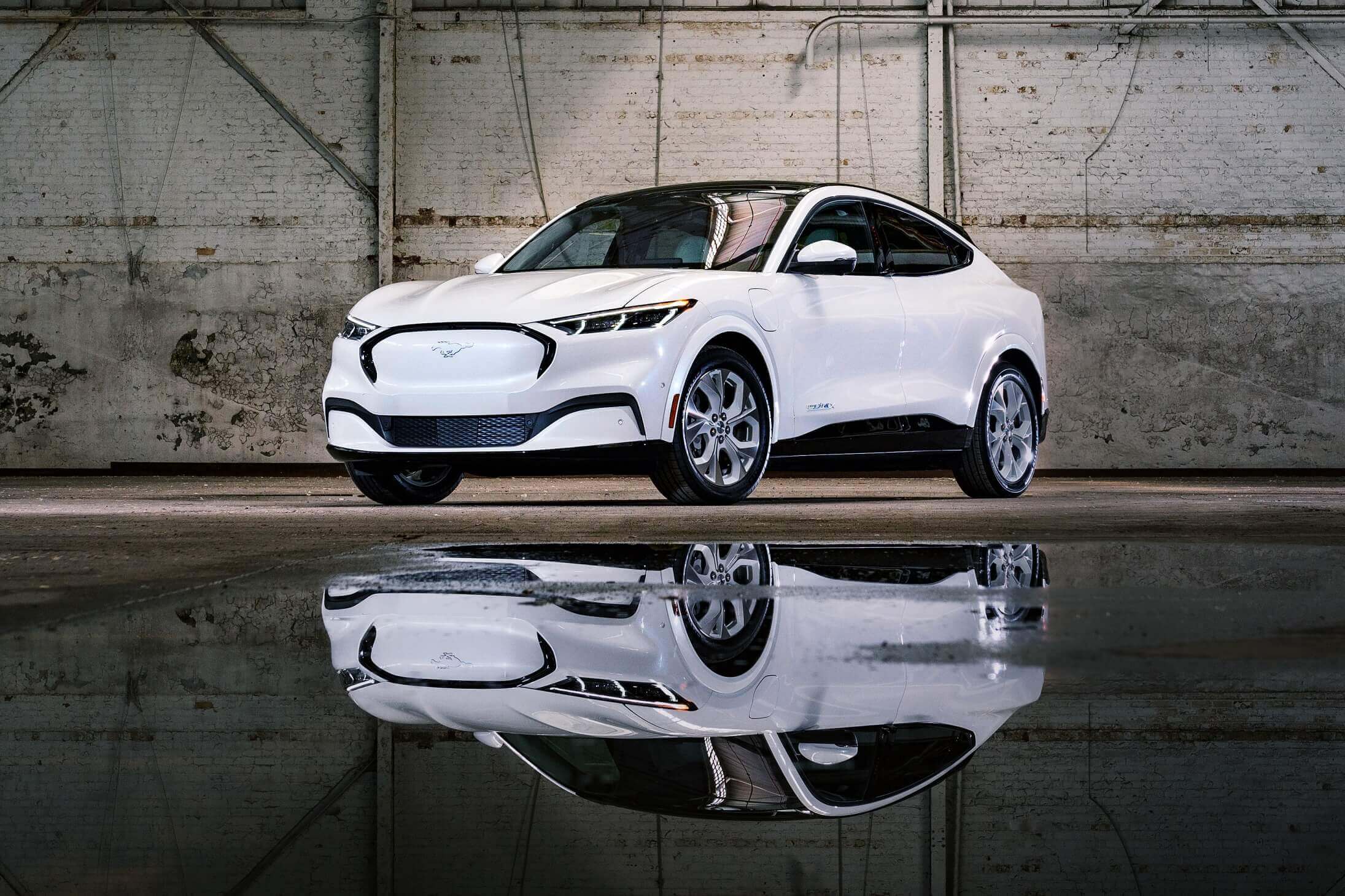 Ford Mustang Mach E Electric SUV 2022